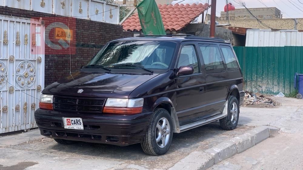 دودج كارافان